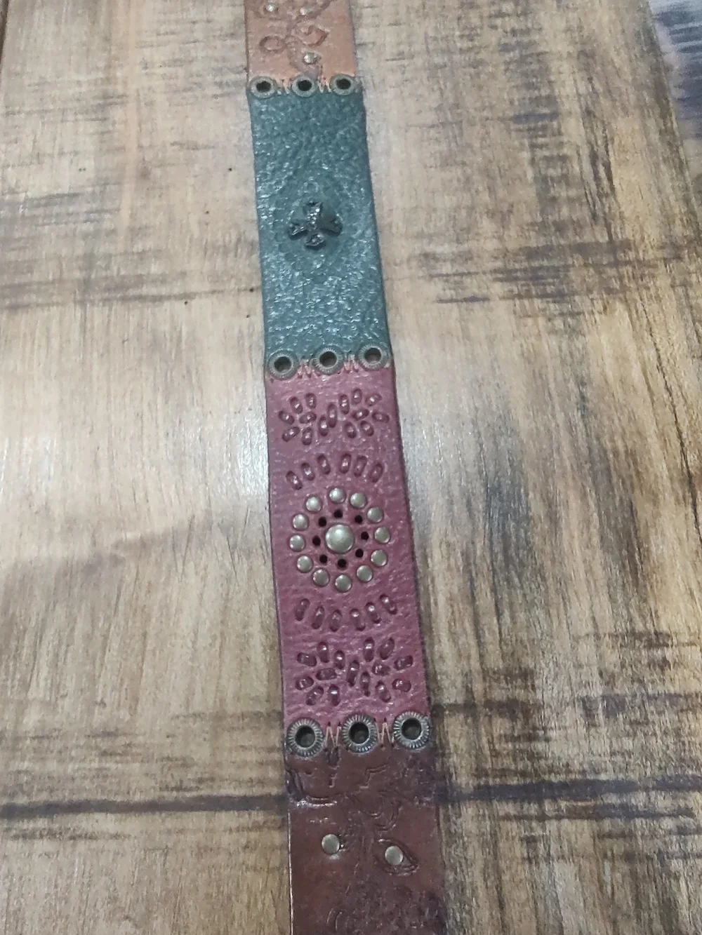 Vintage, Genuine Fossil Patchwork Leather Belt. Size L